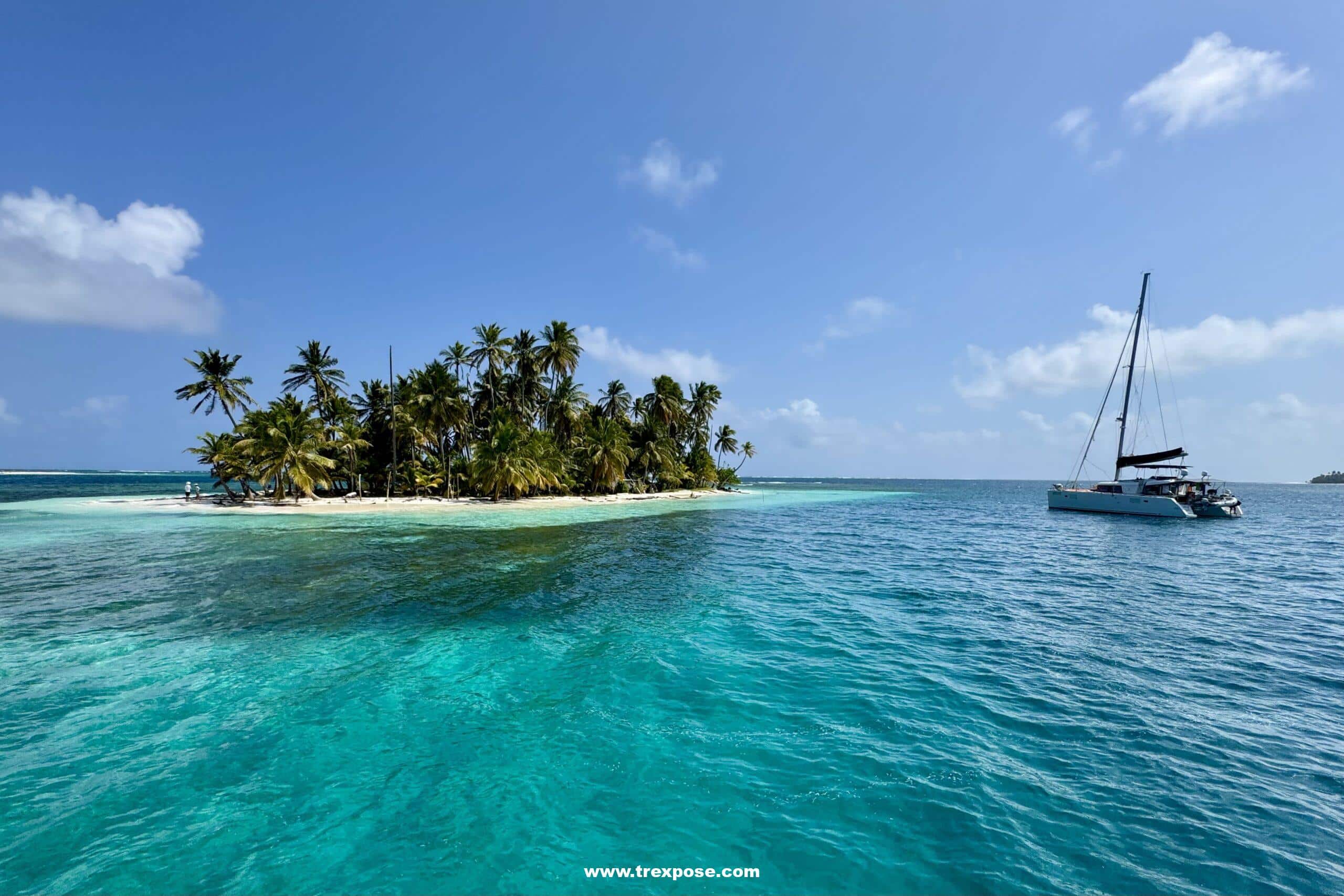 Sailing charters in San Blas. See the San Blas Islands. Are the San Blas islands worth it?